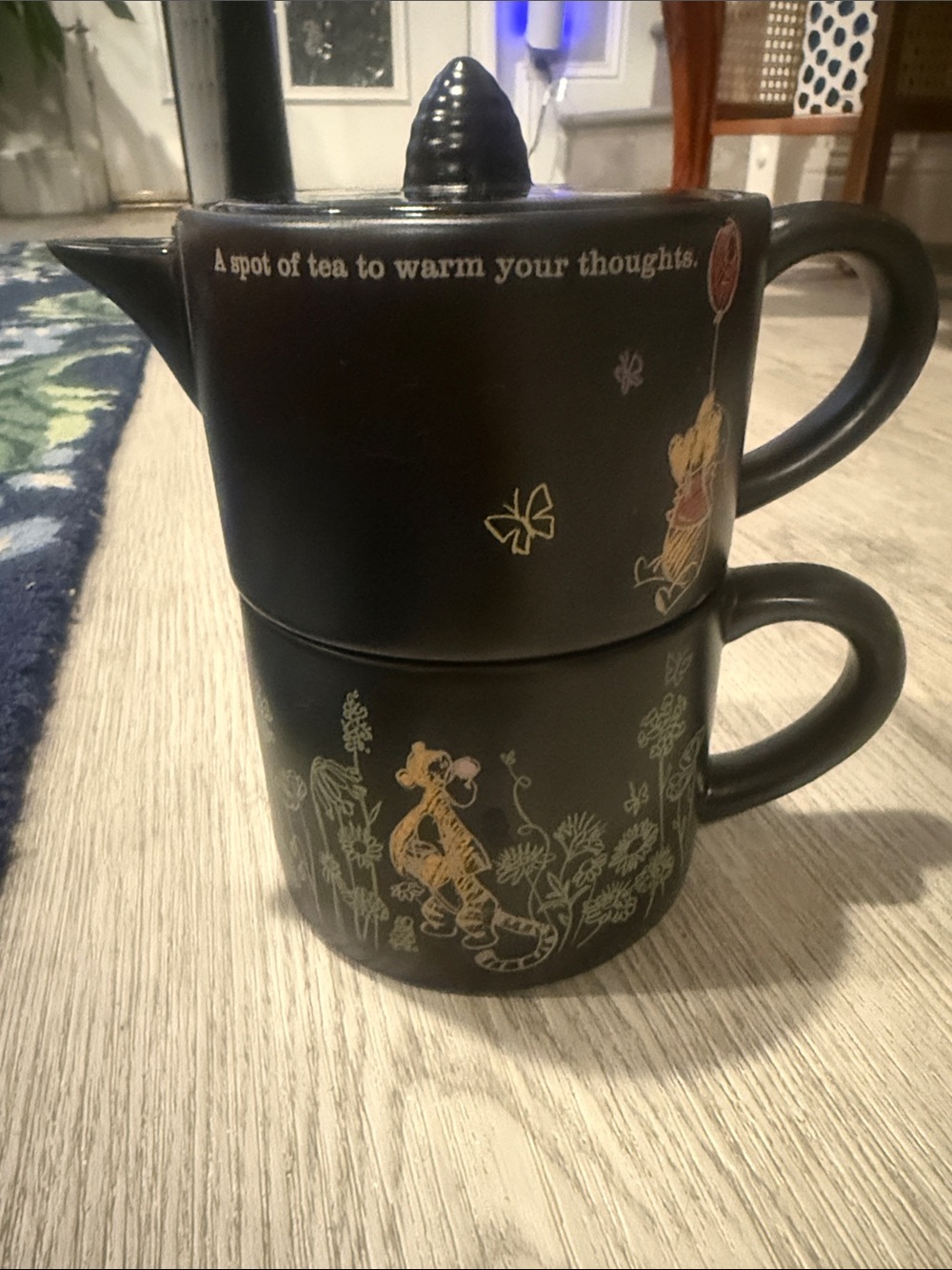 Disney Hallmark Winnie The Pooh Tea Pot & Mug Set Tea For One Stackable - Picture 2 of 15